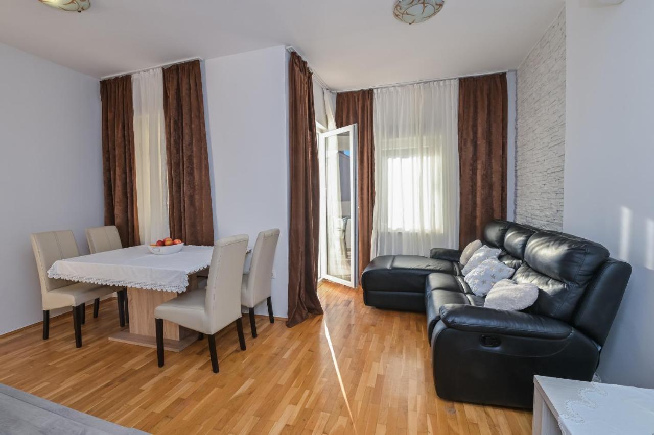 Apartment Center Ana Novalja Luaran gambar