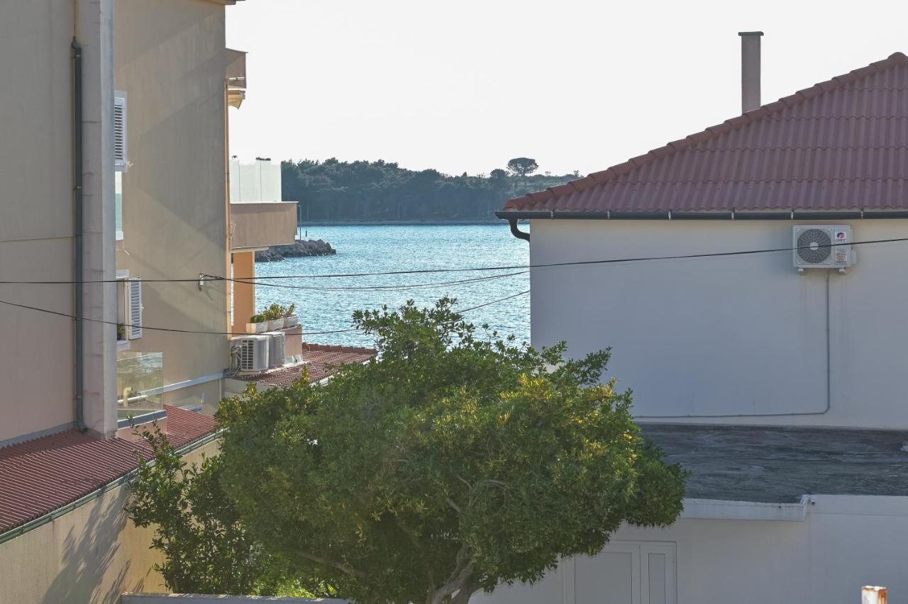 Apartment Center Ana Novalja Luaran gambar